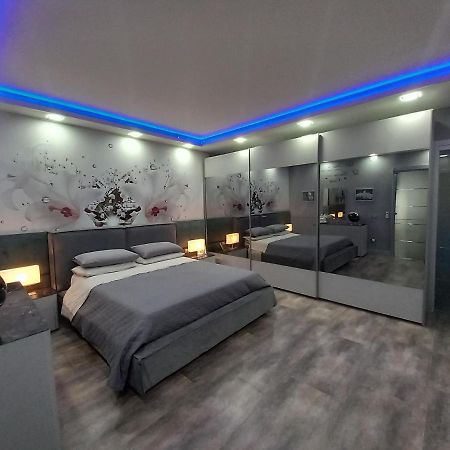 Casa Mika Hotell Procida Exteriör bild