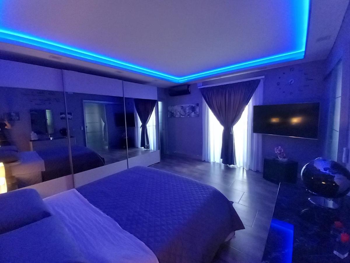 Casa Mika Hotell Procida Exteriör bild