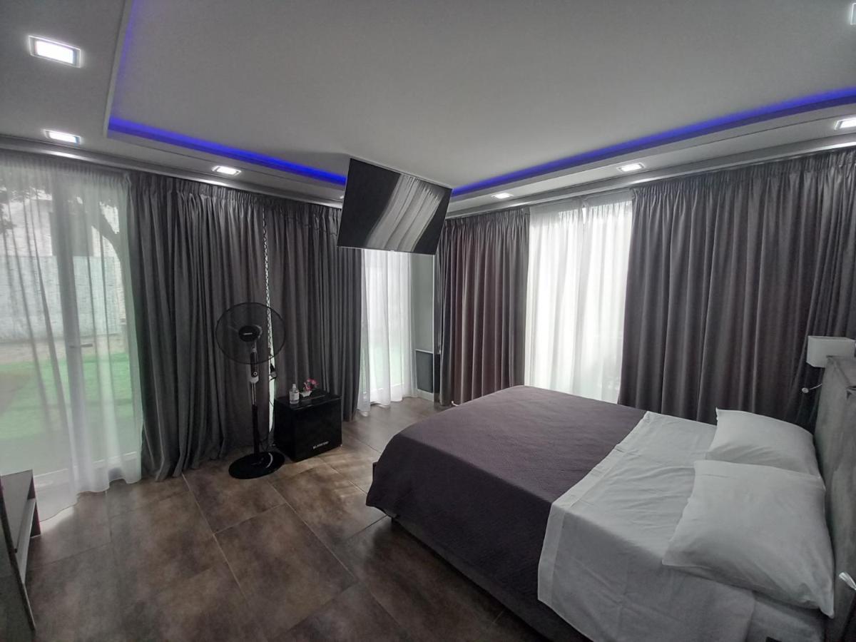 Casa Mika Hotell Procida Exteriör bild